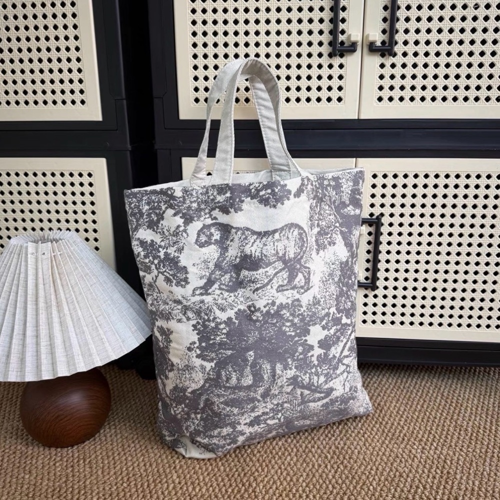 Dior Beauty Gray Embroidered Tote Bag - Picture 2 of 6